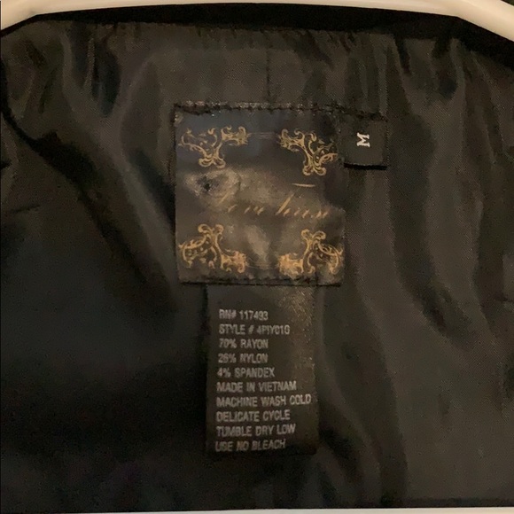 Short blazer new without tags - Picture 8 of 8